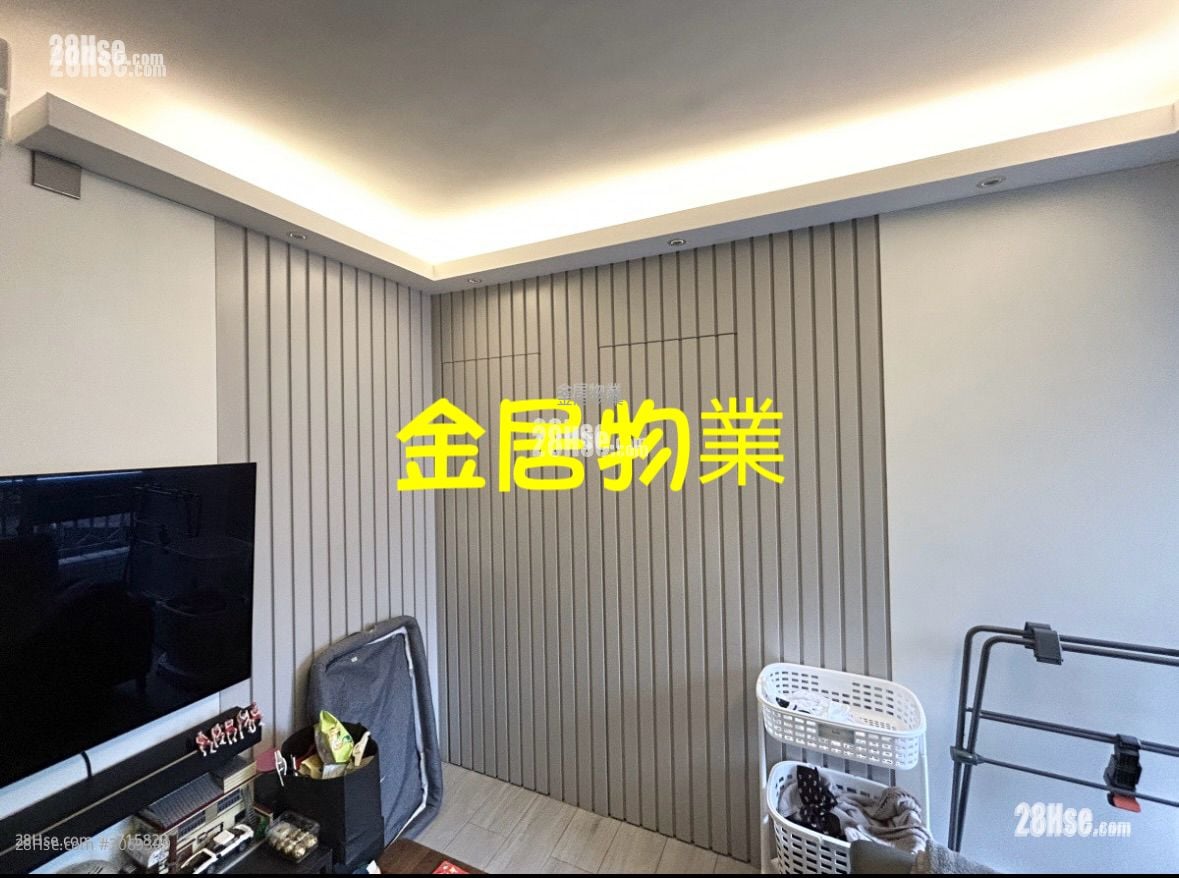 Paradise Square Sell 2 Bedrooms , 1 Bathroom 368 ft²