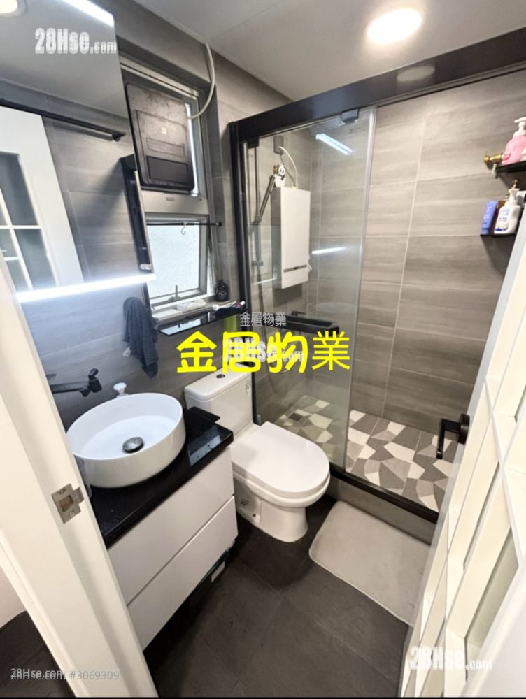 Paradise Square Sell 2 Bedrooms , 1 Bathroom 368 ft²