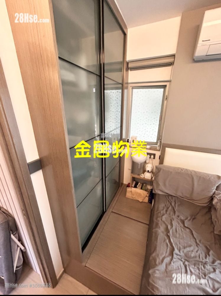 Paradise Square Sell 2 Bedrooms , 1 Bathroom 368 ft²