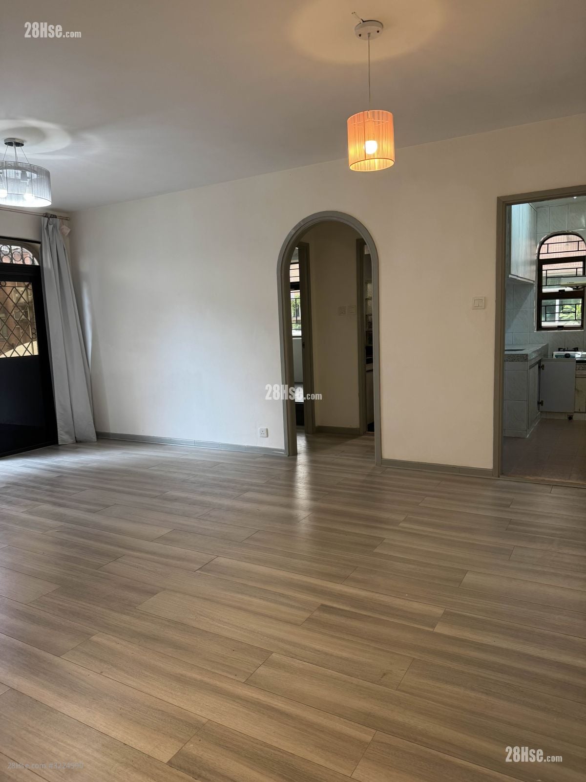 新界屯门嘉才里稔湾花园 租盘 2 房 , 1 浴室 650 平方尺