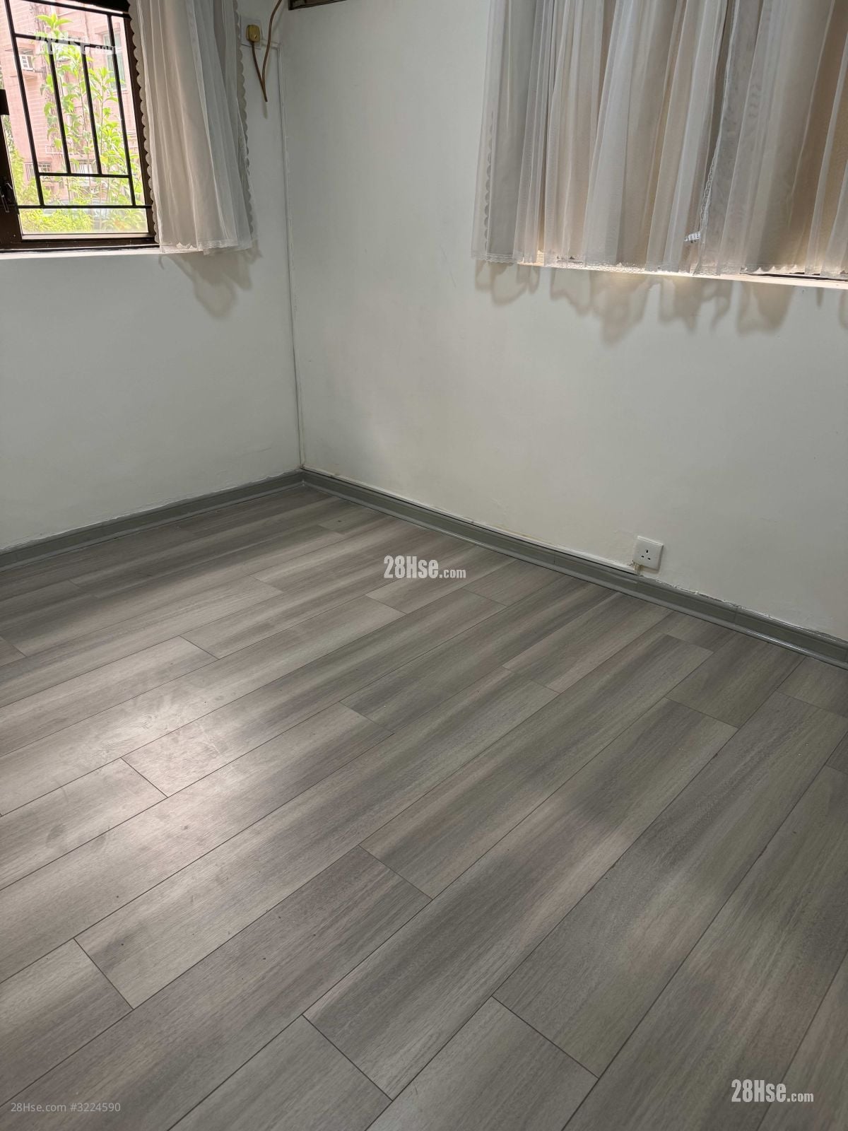 新界屯门嘉才里稔湾花园 租盘 2 房 , 1 浴室 650 平方尺