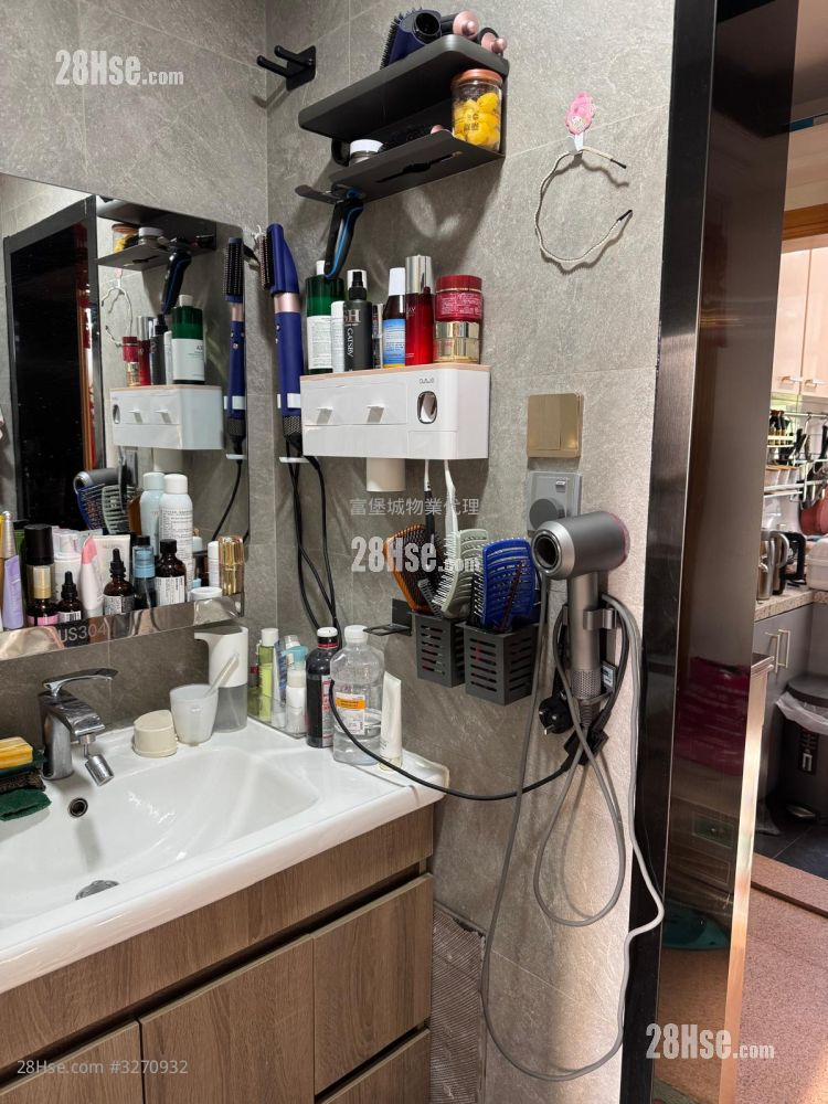 康林苑 售盘 3 房 , 1 浴室 645 平方尺