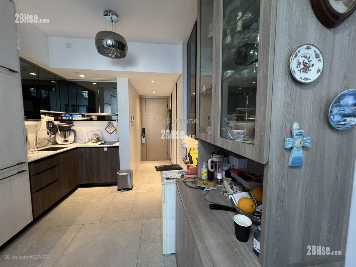 St Martin Sell 3 Bedrooms , 1 Bathroom 510 ft²