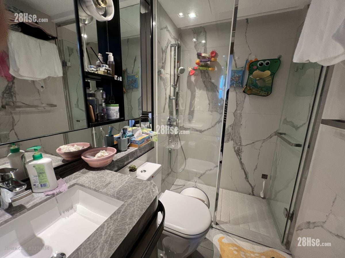 St Martin Sell 3 Bedrooms , 1 Bathroom 510 ft²