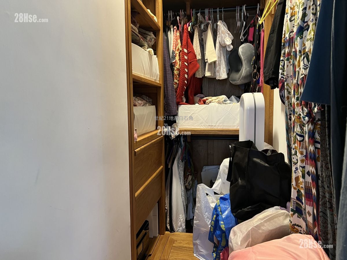 St Martin Sell 3 Bedrooms , 1 Bathroom 510 ft²