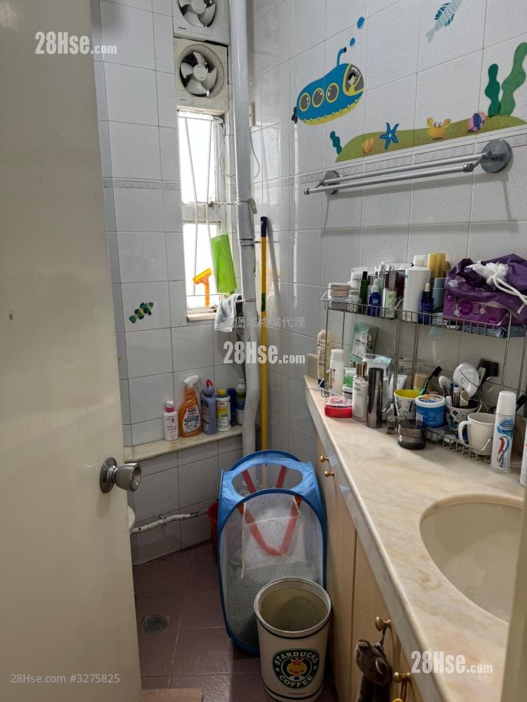 Kwong Lam Court Sell 3 Bedrooms , 1 Bathroom 543 ft²