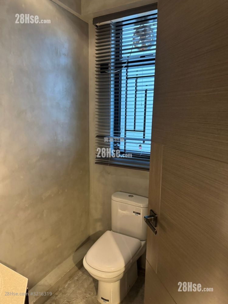 倚龙山庄 售盘 3 房 , 2 浴室 1,586 平方尺