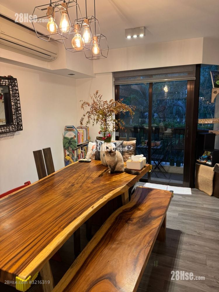 倚龙山庄 售盘 3 房 , 2 浴室 1,586 平方尺