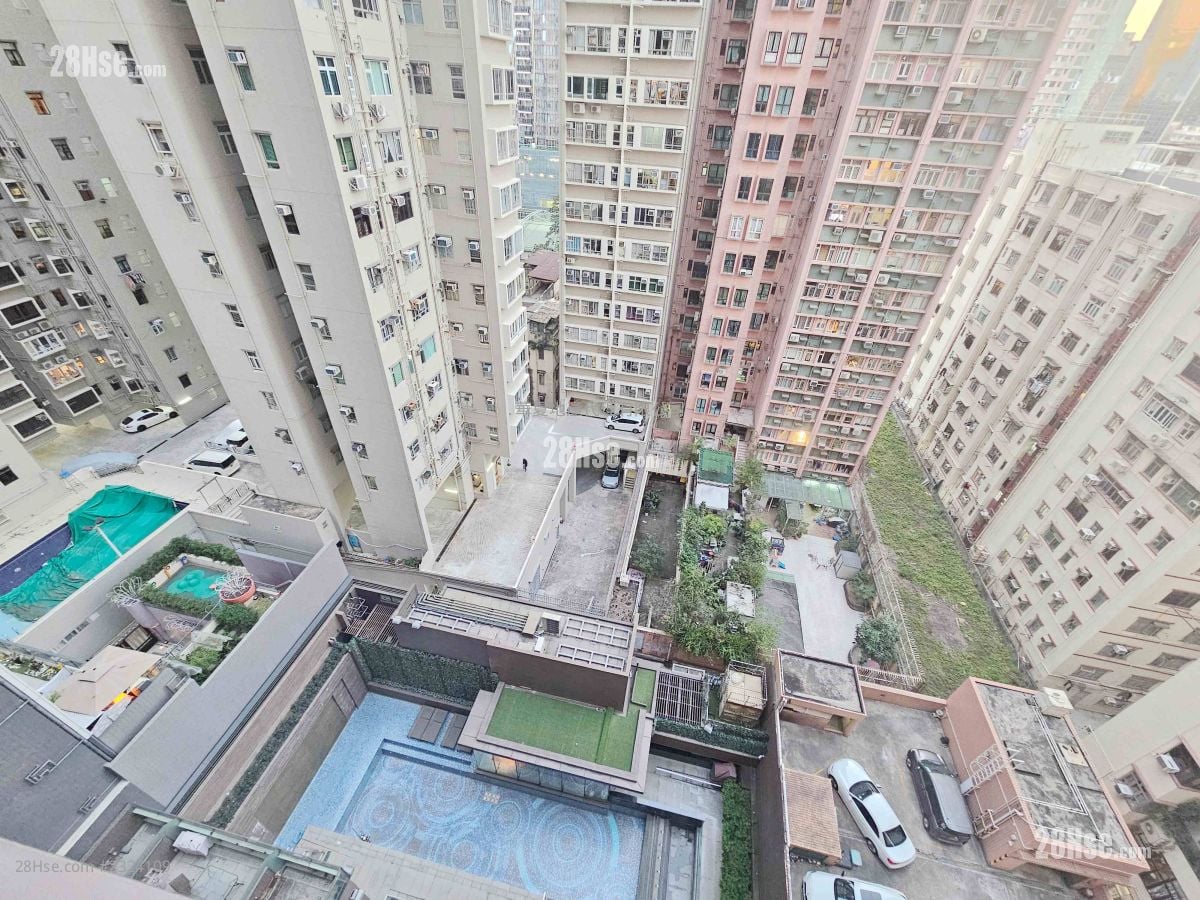 Seven Victory Avenue Rental Studio , 1 Bathroom 180 ft²