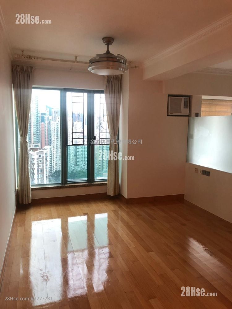 Queen's Terrace Sell 2 Bedrooms , 1 Bathroom 534 ft²