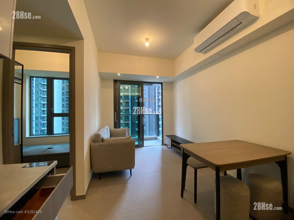 Yoho West Rental 2 Bedrooms , 1 Bathroom 426 ft²