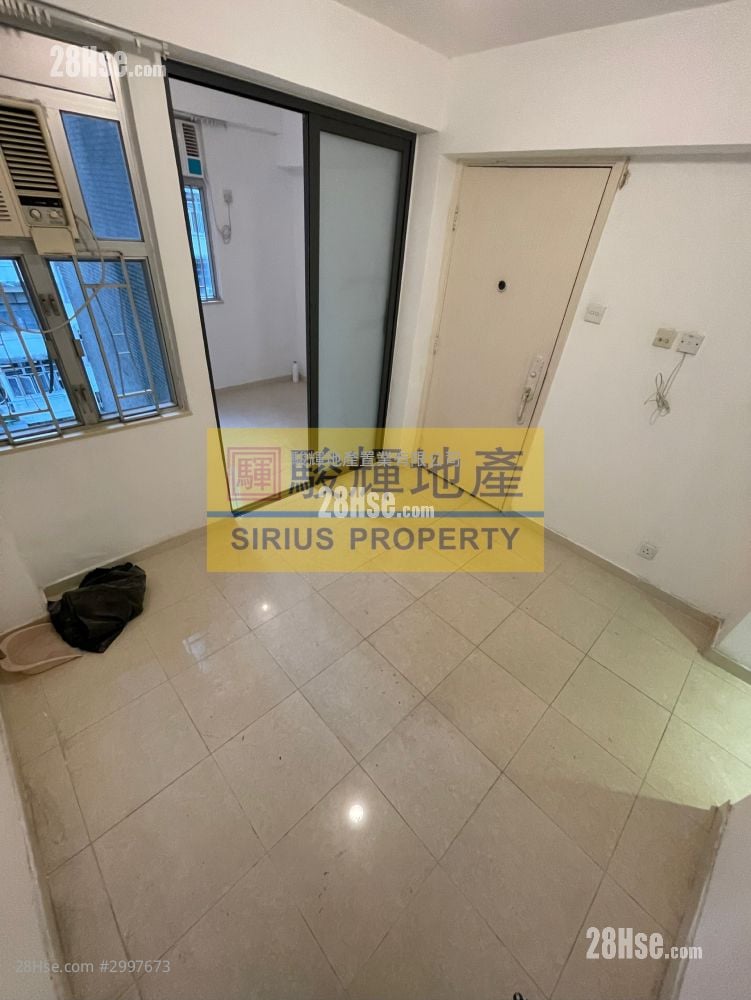 Gracious Mansion Sell 1 Bedroom , 1 Bathroom 224 ft²