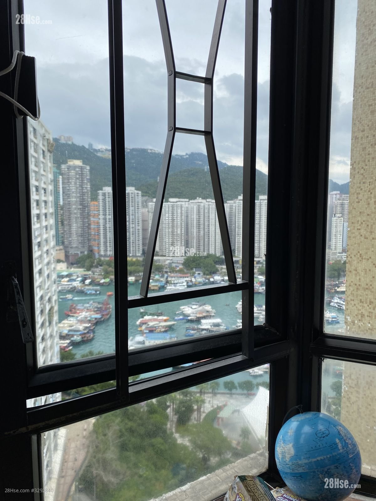 Pat Leung Building Sell 2 Bedrooms , 1 Bathroom 371 ft²
