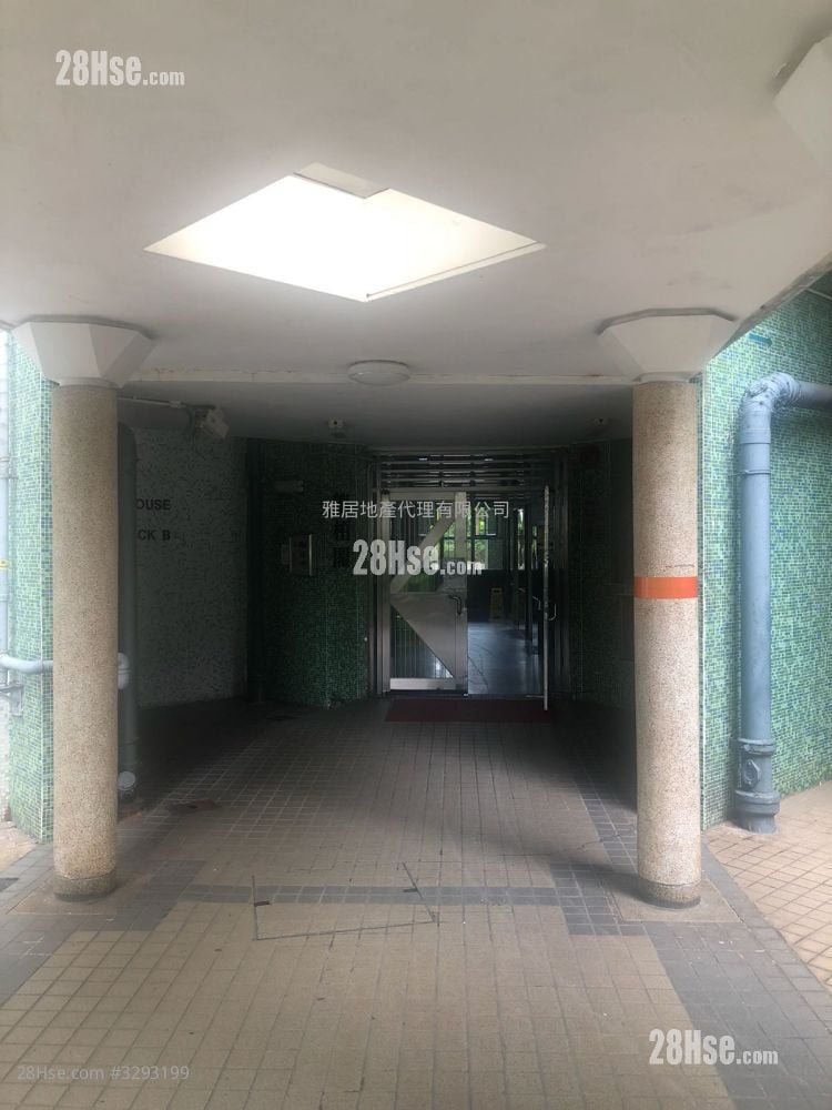 Hong Pak Court Rental 2 Bedrooms , 1 Bathroom 401 ft²