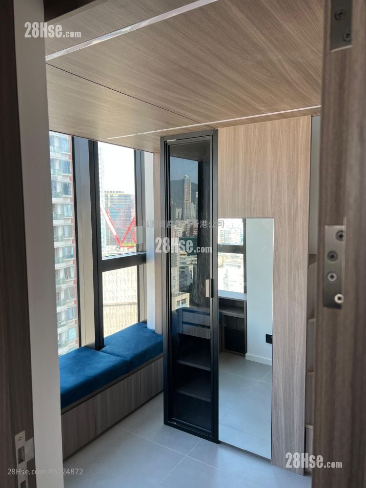 Larchwood Rental 1 Bedroom , 1 Bathroom 259 ft²