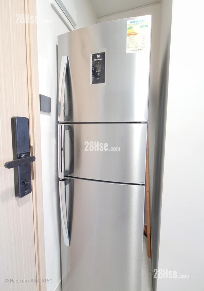 伟安大厦 租盘 180 平方尺