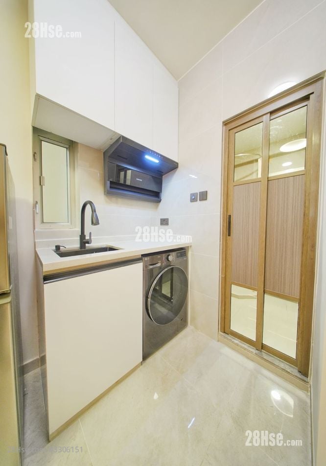 伟安大厦 租盘 180 平方尺