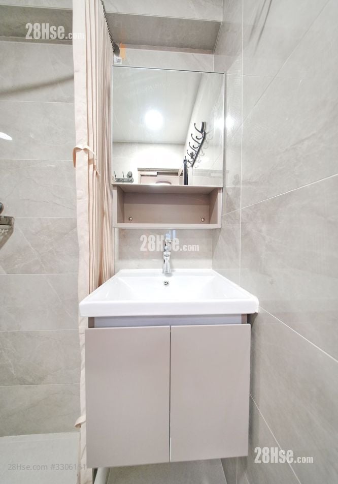 伟安大厦 租盘 180 平方尺