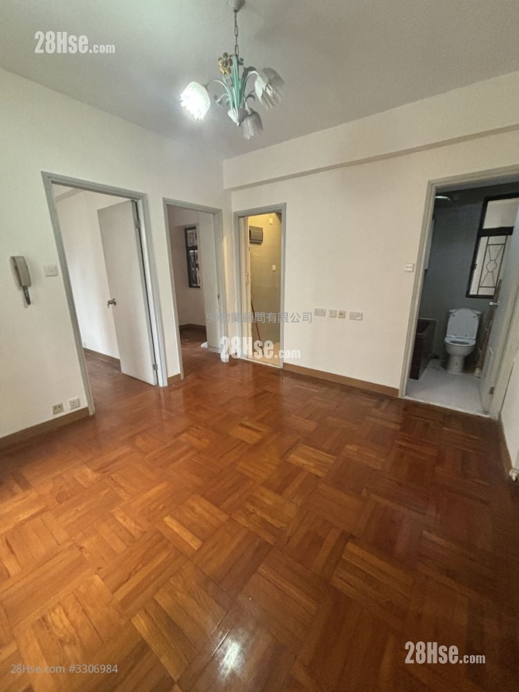 Kam Fung Mansion Sell 376 ft²