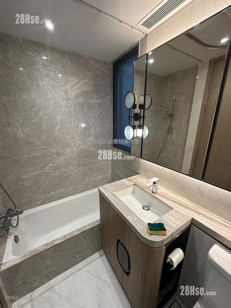 Upper River Bank Sell 2 Bedrooms , 1 Bathroom 479 ft²