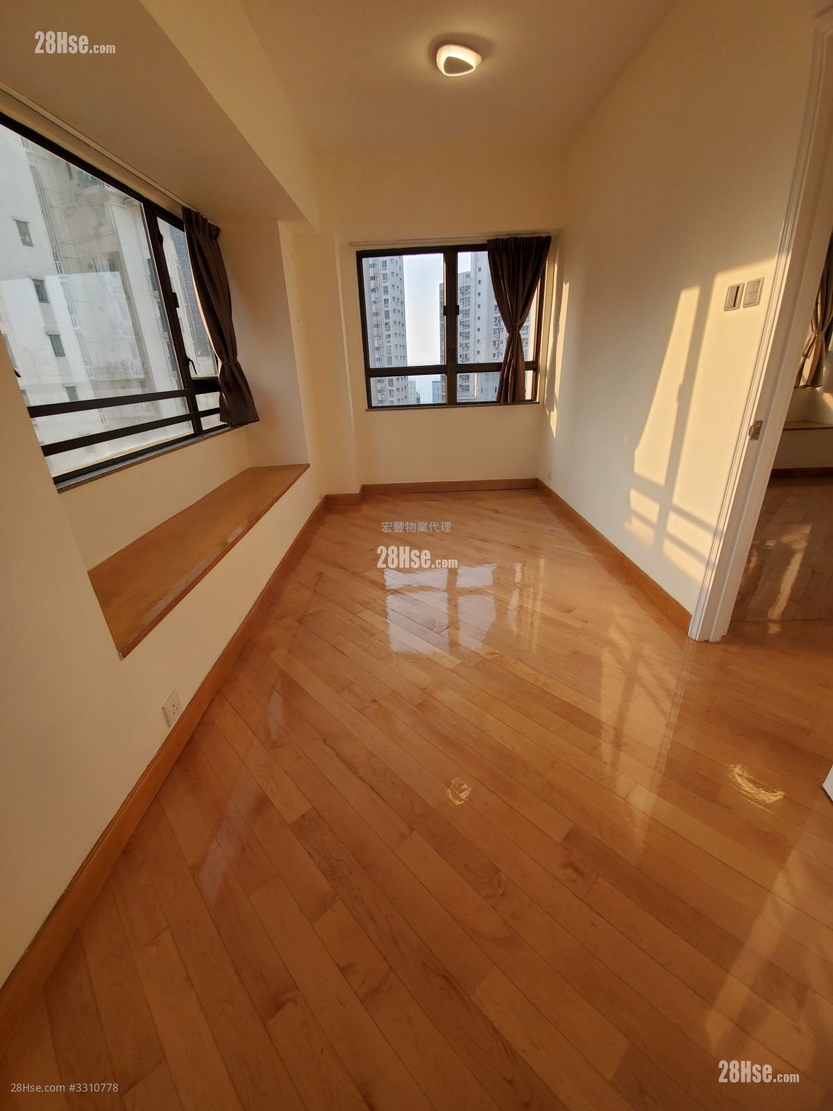 Axeford Villa Sell 1 Bedroom , 1 Bathroom 338 ft²