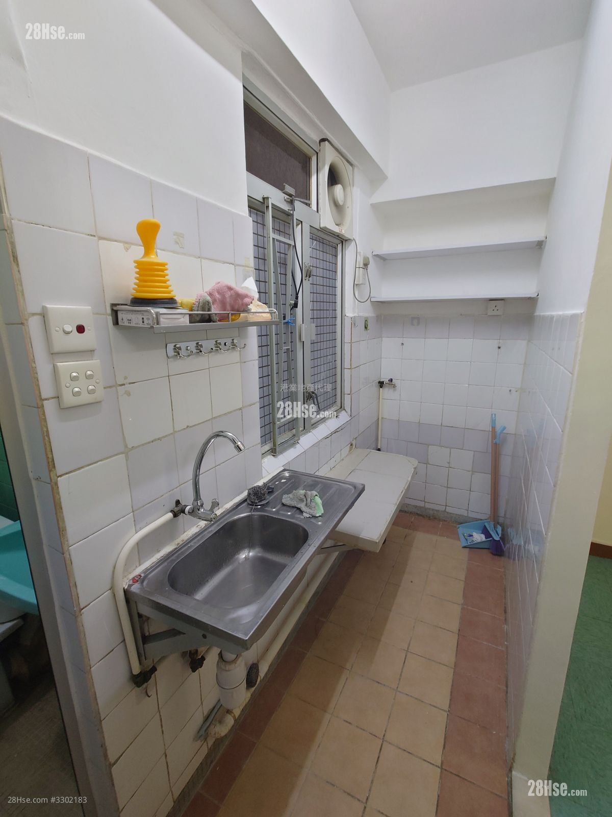 东边街唐楼 租盘 2 房 , 1 浴室 280 平方尺