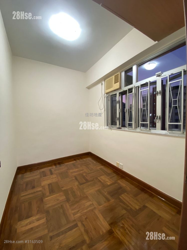 Ka Bo Building Sell 2 Bedrooms , 1 Bathroom 335 ft²