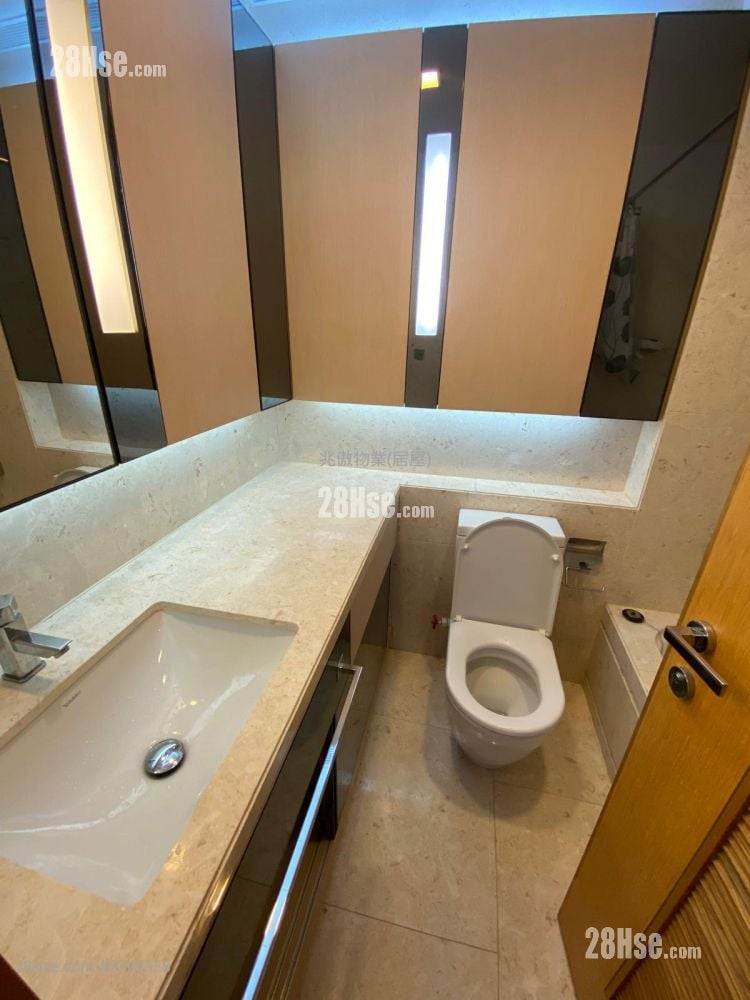 Avignon Rental 4 Bedrooms , 3 Bathrooms 1,285 ft²