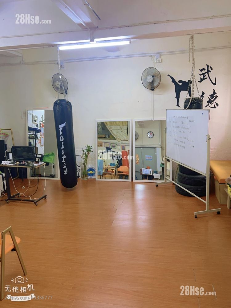 必發道 71 號 Rental 3 Bedrooms , 2 Toilets 1,000 ft²