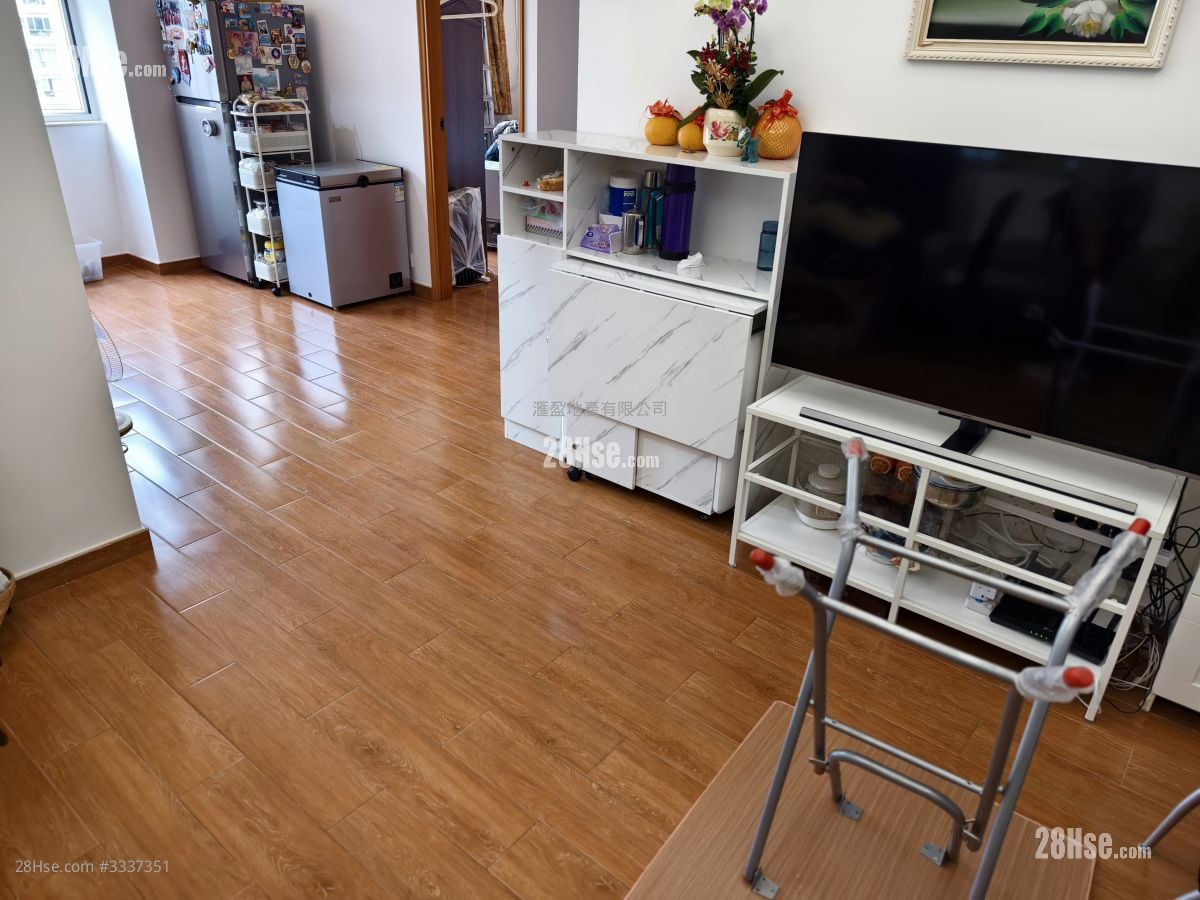 金堡大厦 售盘 3 房 , 1 浴室 584 平方尺