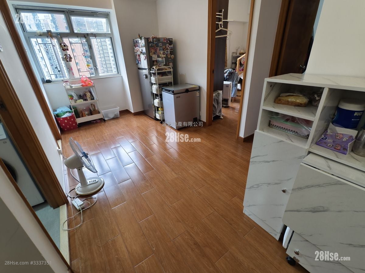 金堡大厦 售盘 3 房 , 1 浴室 584 平方尺