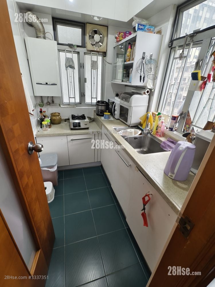 金堡大厦 售盘 3 房 , 1 浴室 584 平方尺