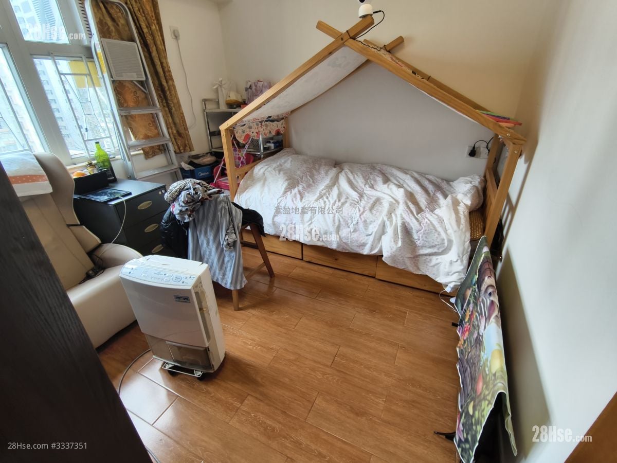 金堡大厦 售盘 3 房 , 1 浴室 584 平方尺