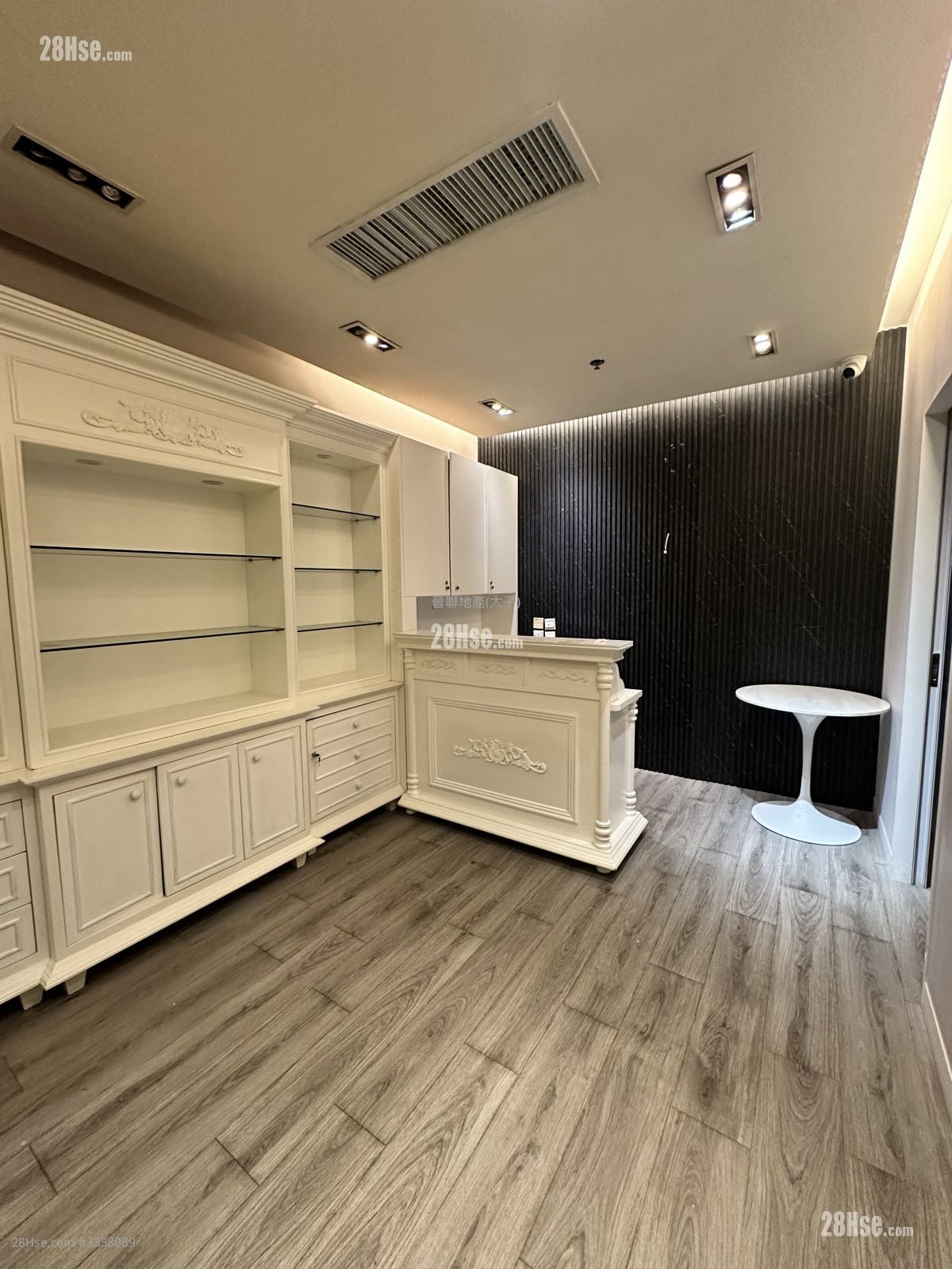 波蒂妮斯大厦 租盘 5+ 房