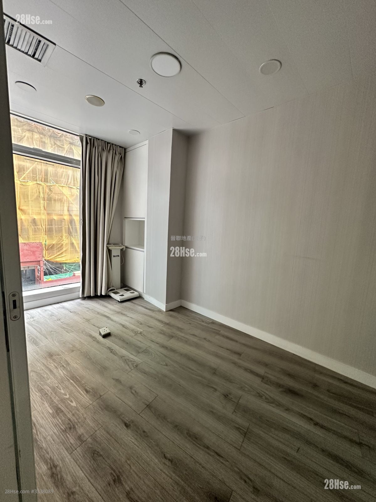 波蒂妮斯大厦 租盘 5+ 房