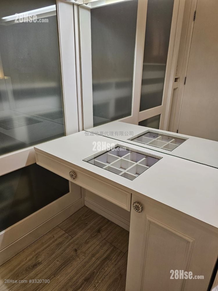 慧云峰 租盘 1 房 , 1 浴室 396 平方尺