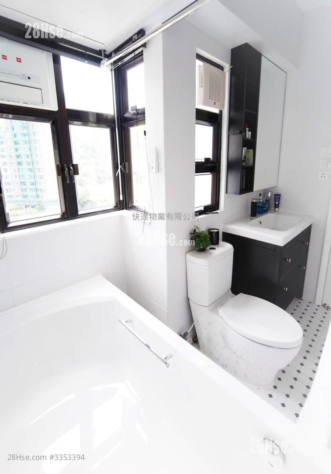 Axeford Villa Sell 1 Bedroom , 1 Bathroom 338 ft²