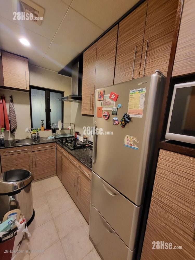 環海大廈 租盤 2 房 , 1 浴室 748 平方呎