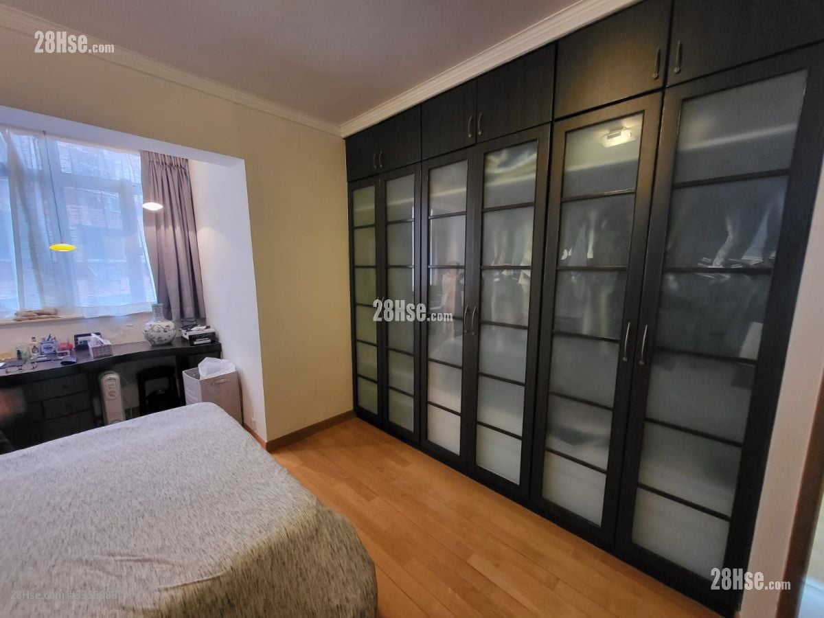 環海大廈 租盤 2 房 , 1 浴室 748 平方呎