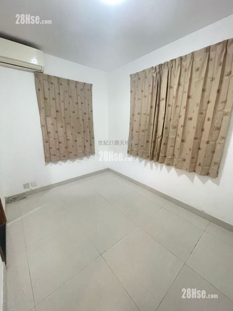 凤园 租盘 3 房 , 2 浴室 700 平方尺