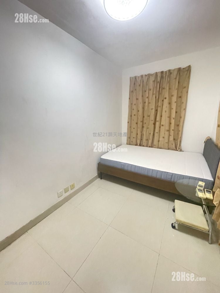 凤园 租盘 3 房 , 2 浴室 700 平方尺