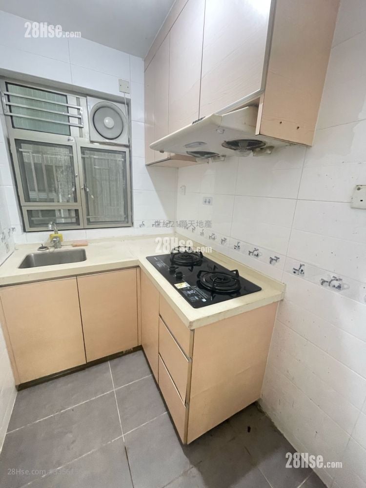 凤园 租盘 3 房 , 2 浴室 700 平方尺