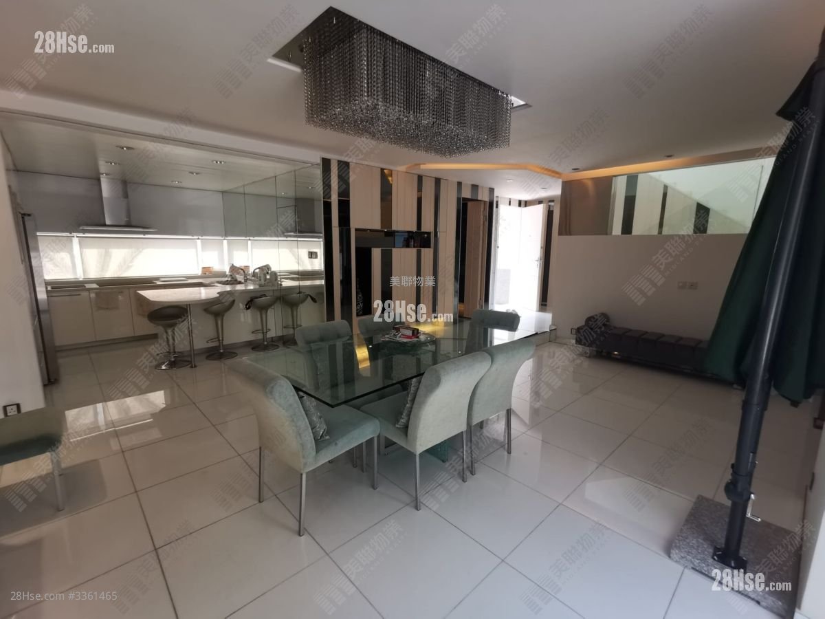 Monte Carlo Villas Sell 4 Bedrooms , 2 Bathrooms 2,044 ft²