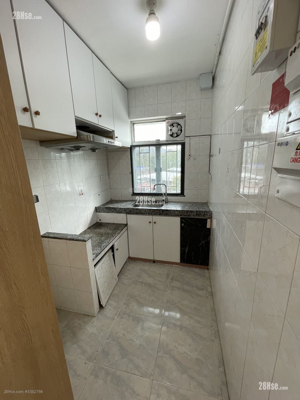 鍾屋村 租盤 3 房 , 1 浴室 653 平方呎