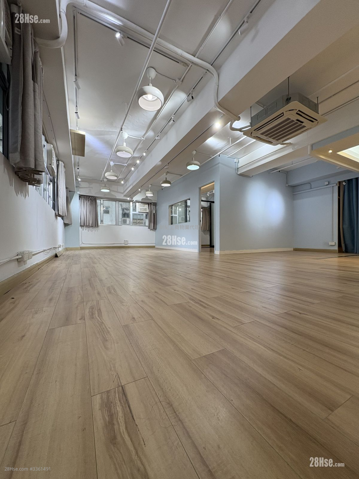 成業工業大廈 租盤 960 平方呎