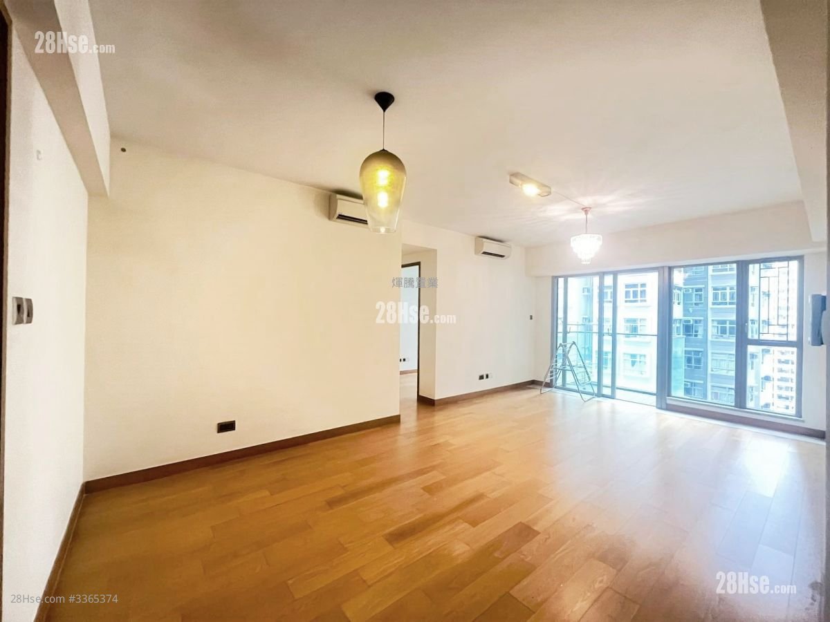 The Nova Sell 3 Bedrooms , 2 Bathrooms 855 ft²