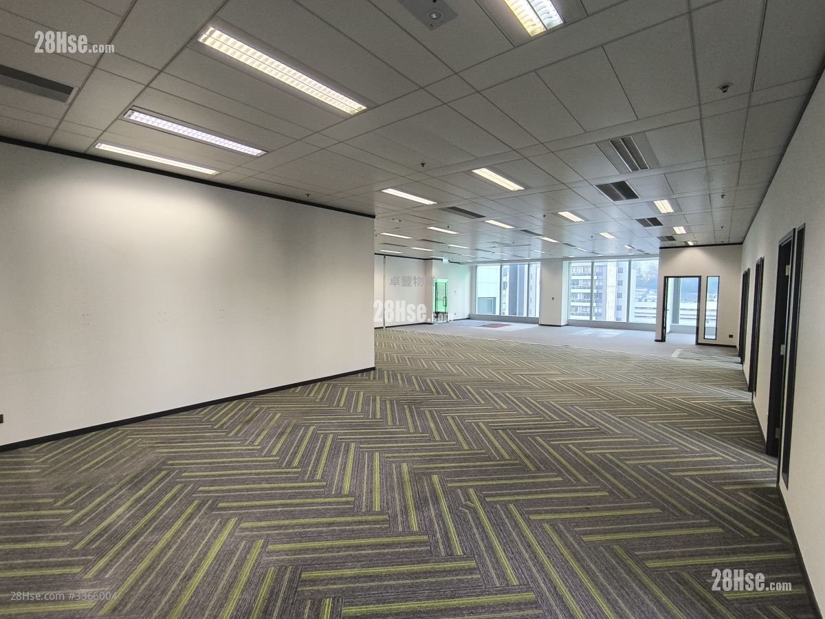 Excel Centre Rental 5+ Bedrooms , 3 Toilets 4,000 ft²