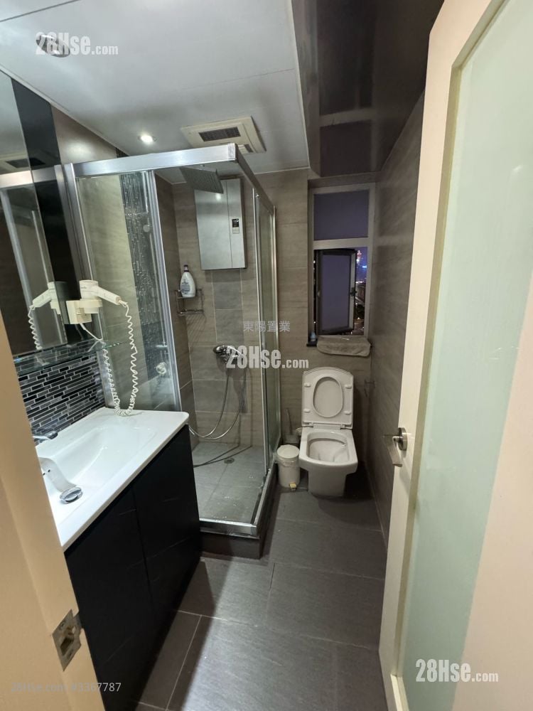 City Garden Rental 3 Bedrooms , 2 Bathrooms 1,207 ft²