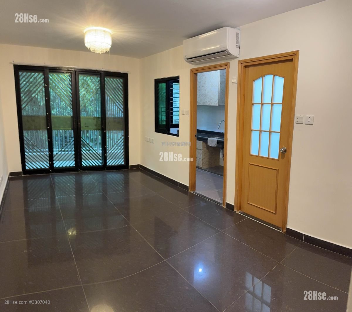 Ha Hang Rental 3 Bedrooms , 1 Bathroom 700 ft²