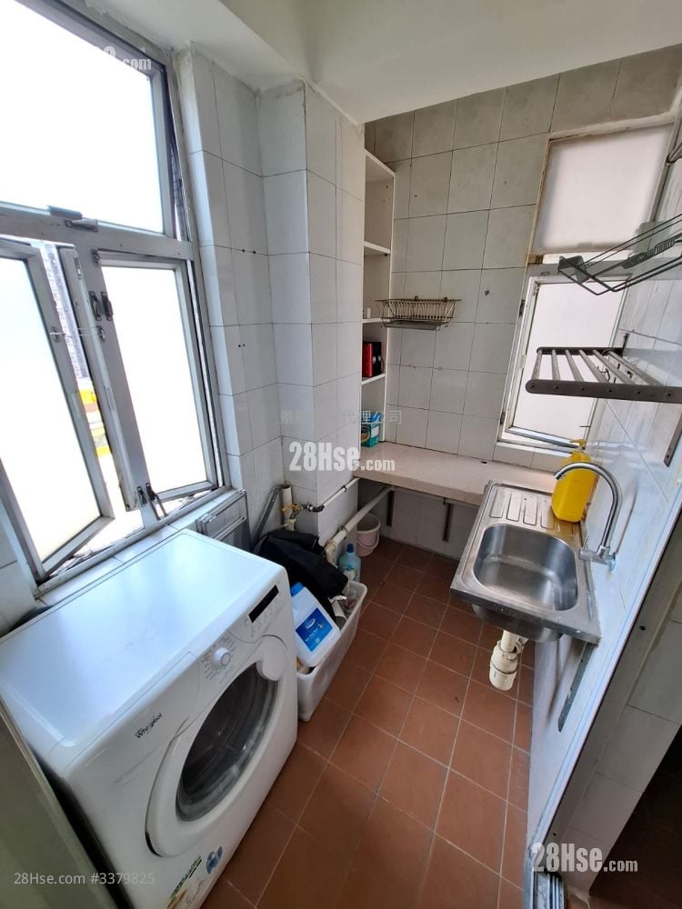 興發大廈 租盤 開放式間隔 , 1 浴室 212 平方呎